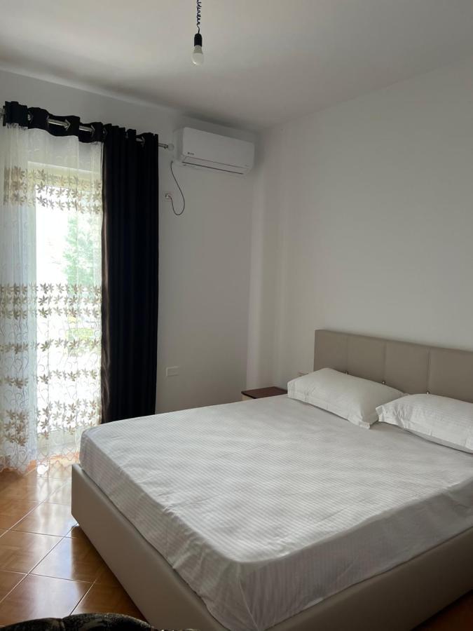 Rooms For Rent Habipi Vlorë エクステリア 写真