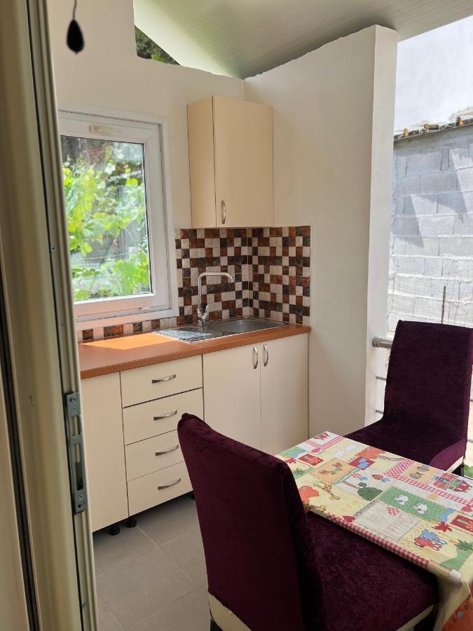 Rooms For Rent Habipi Vlorë エクステリア 写真
