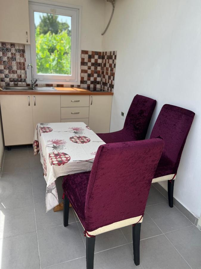 Rooms For Rent Habipi Vlorë エクステリア 写真