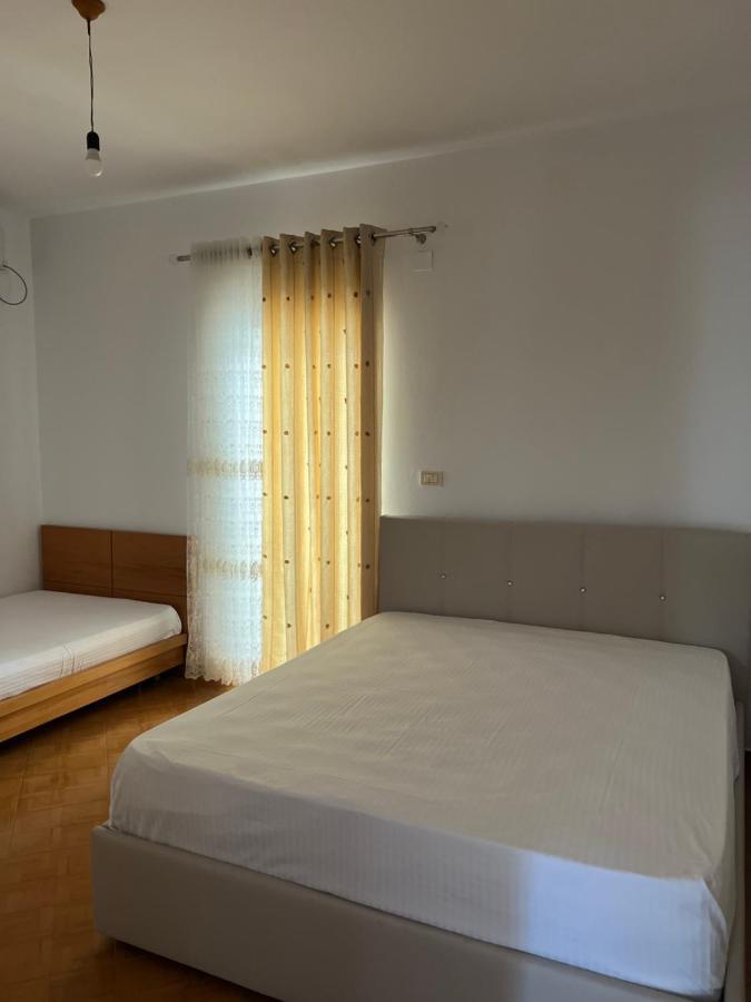 Rooms For Rent Habipi Vlorë エクステリア 写真